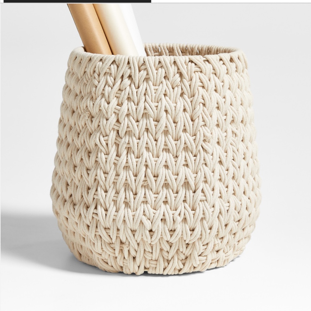Crate & Barrel - Rulon White Medium Blanket Basket